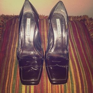 Via Spiga Brown Patent Leather Heels